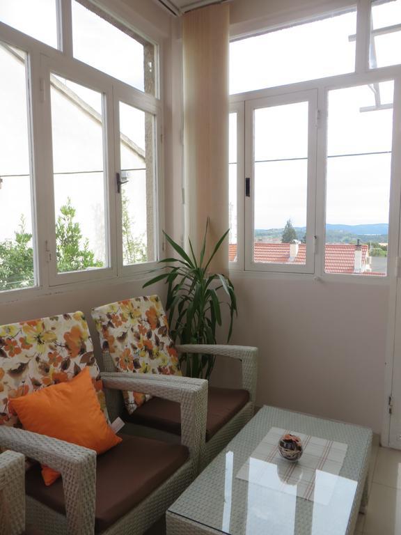 Apartment Simaris - Spacious With Terrace And Sea View Sibenik Exterior photo